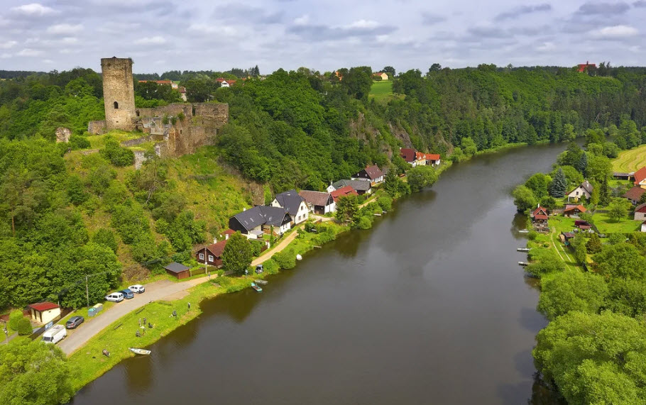 Zřícenina Hradu Dobronice, Czech Republic (Czechia)